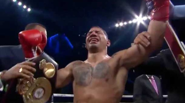 El argentino Ismael Flores brilló en Las Vegas y le ganó al mexicano Isaac Lucero