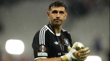 Juventus avanza por Dibu Martínez: la oferta millonaria que evalúa Aston Villa