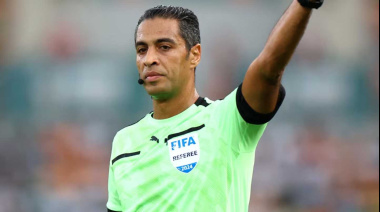 Quién es Amin Mohamed Omar, el egipcio que dirigirá a Argentina ante Austria: la polémica que marcó su carrera arbitral