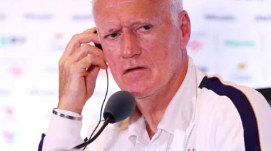 Didier Deschamps apuntó contra el VAR por su demora para confirmar el polémico penal ante Marruecos