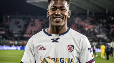 Italia: un futbolista de Cagliari está en coma inducido tras un accidente en una piscina
