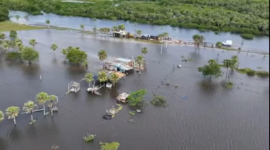 Crecida de los ríos Paraná y Uruguay: más de 10 puertos superaron los niveles de alerta y evacuación en el Litoral