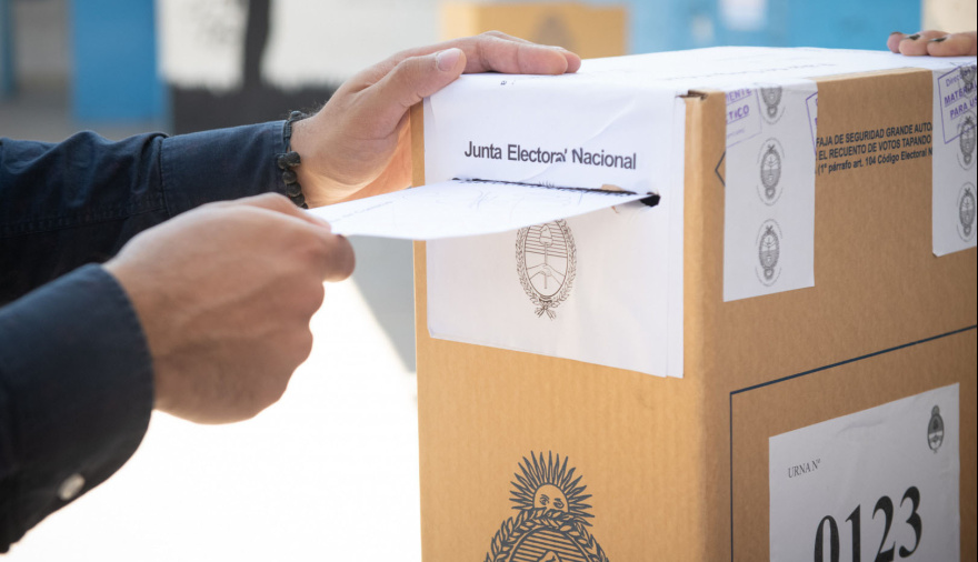 Testimoniales con aval en las urnas: intendentes y Magario se impusieron con contundencia