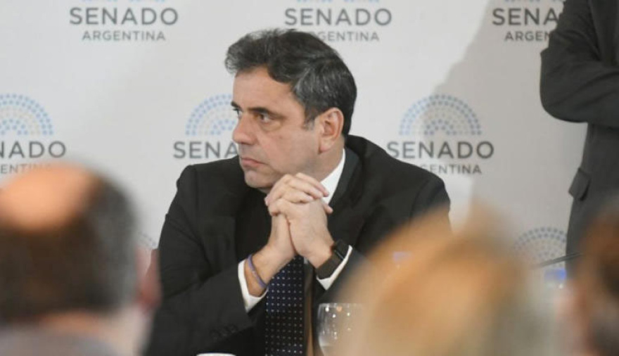 Catalán ensobrado: el nuevo ministro le pagaba a Milei cuando trabajaba para Scioli
