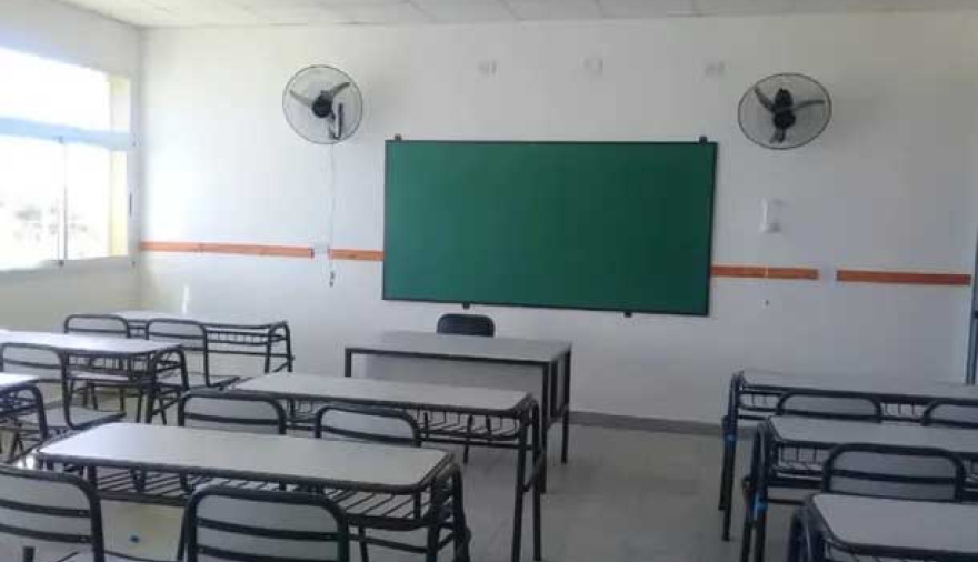 Más gremios docentes se suman al paro y peligra el inicio de clases en todo el país