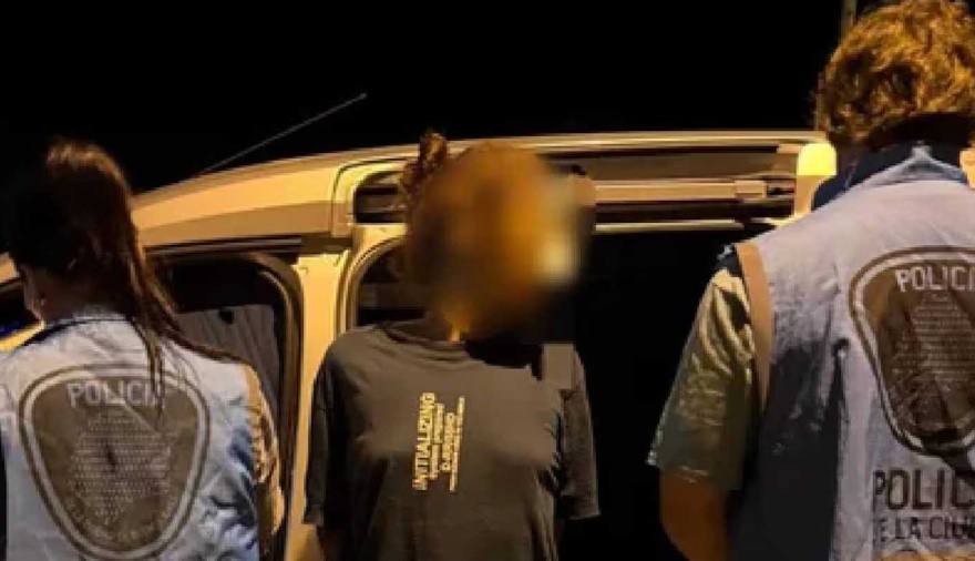 Detuvieron en Salta a una mujer acusada de traficar cocaína en cuentos infantiles: estaba prófuga desde 2022