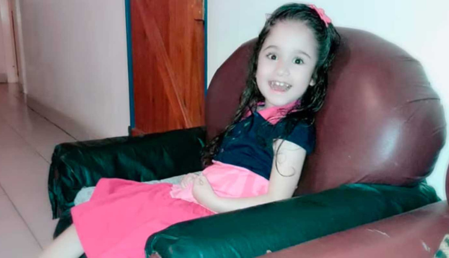 Luana llevaba un mes muerta en su cama y su madre usaba insecticidas para tapar el olor