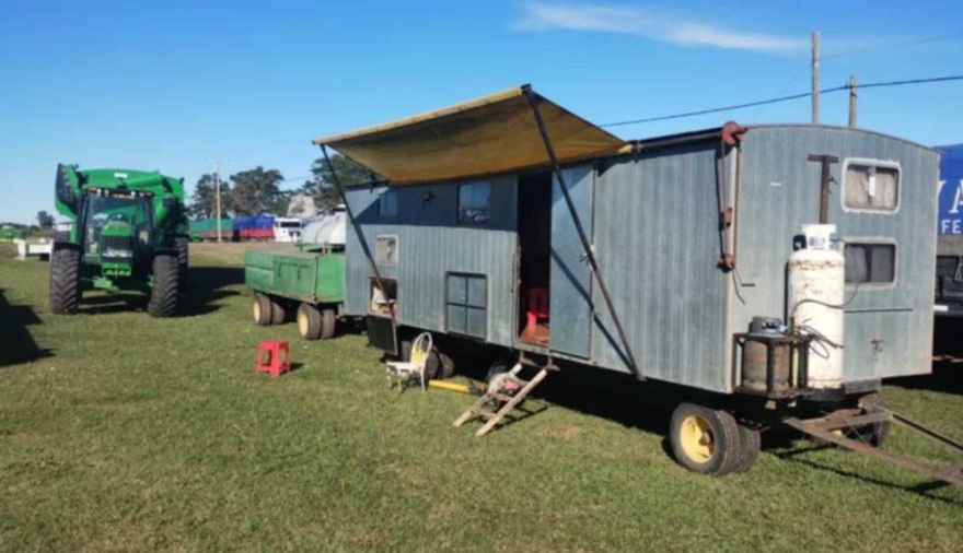 Detuvieron a dos empleados por la muerte de un contratista rural: sospechan que quisieron simular un suicidio