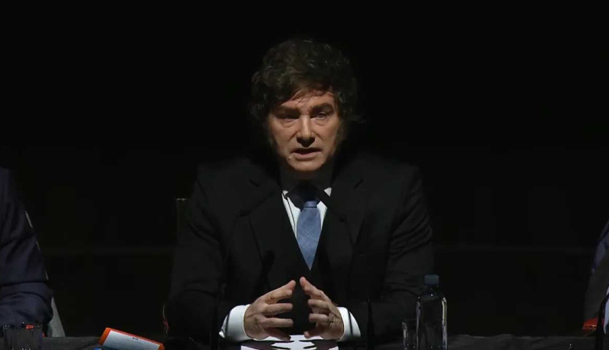 Milei vuelve exponer sobre economía en el Palacio Libertad: "Keynes hizo mucho daño"