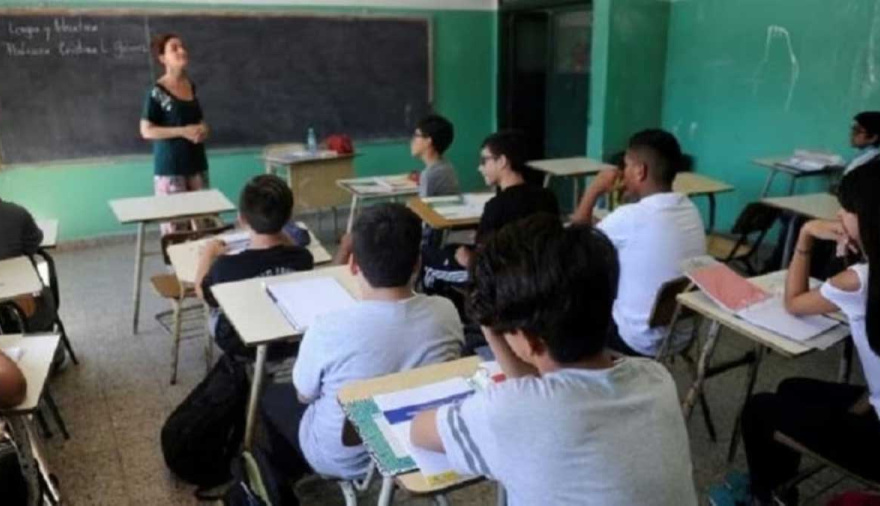 Un informe de la UCA reveló preocupación de docentes por la desmotivación, el ausentismo y la implementación de la "no repitencia"