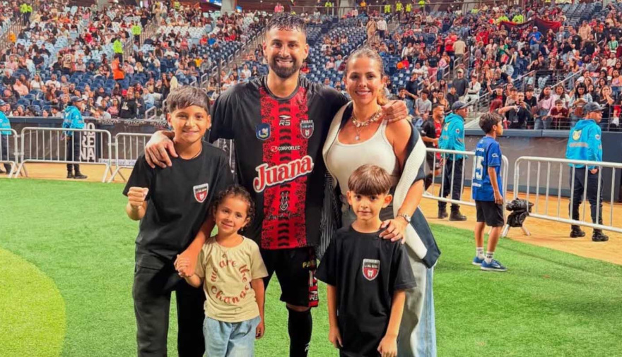 El drama de un futbolista argentino en Venezuela: busca a su esposa y a sus dos hijos tras el derrumbe del edificio donde vivían