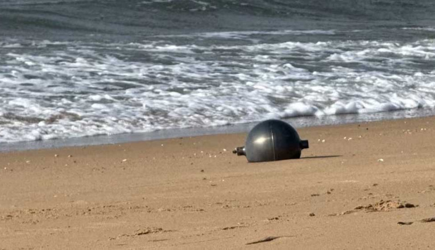 La policía de Queensland confirma el hallazgo de seis esferas metálicas en Forrest Beach