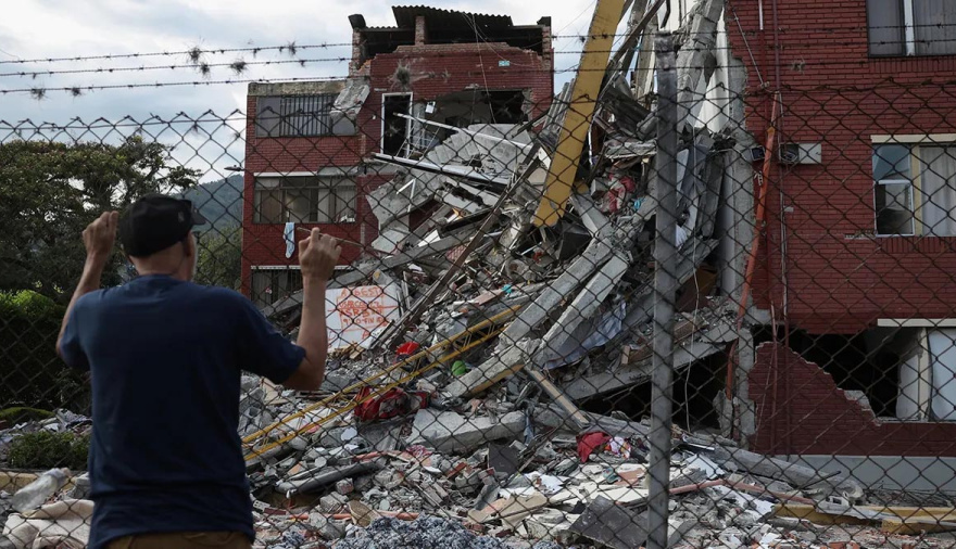 Se agota la "ventana de oro" en Colombia tras el terremoto: crece el número de muertos y hay 379 desaparecidos