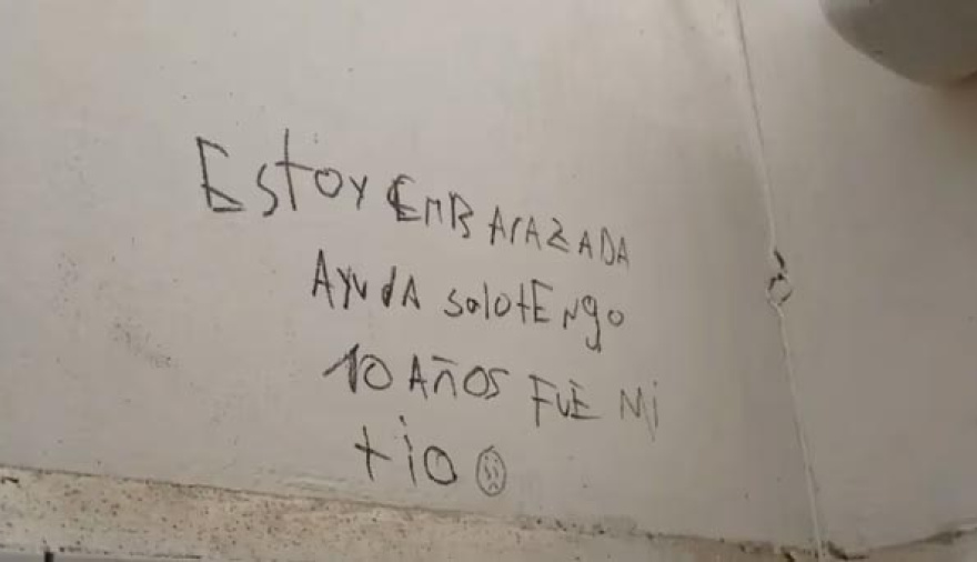 "Estoy embarazada, ayuda, solo tengo 10 años": el inquietante mensaje que encontraron en una escuela