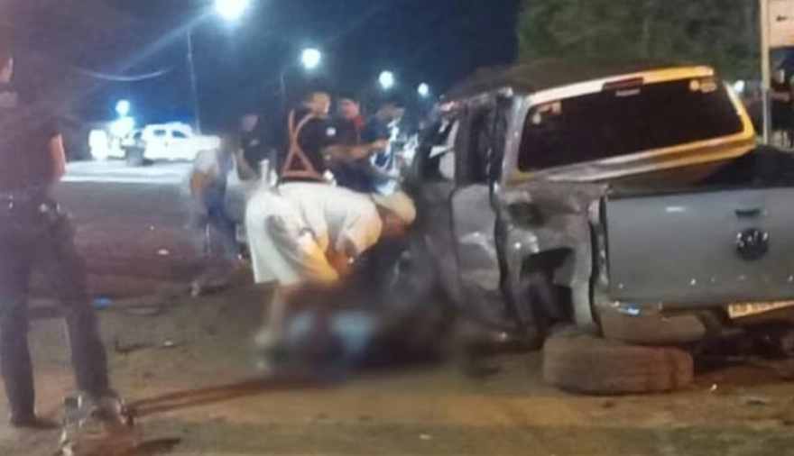 Tragedia en Misiones: un adolescente de 14 años manejaba una camioneta, perdió el control, murió y mató a otra persona