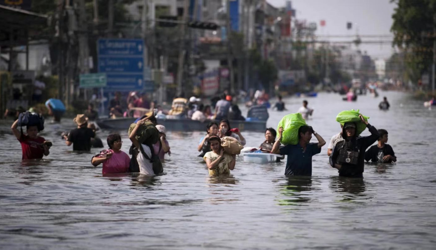 Bangkok fue declarada zona de desastre por graves inundaciones tras casi 48 horas de lluvias torrenciales