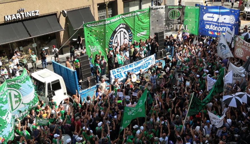 Paro nacional de ATE: qué servicios se verán afectados el jueves por la huelga contra el DNU 70/23