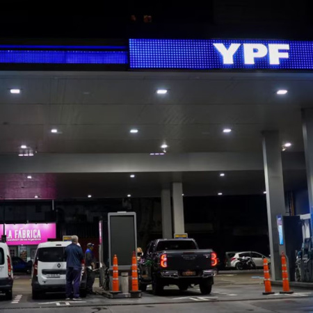YPF aumentó los precios de los combustibles: cuáles son los nuevos valores