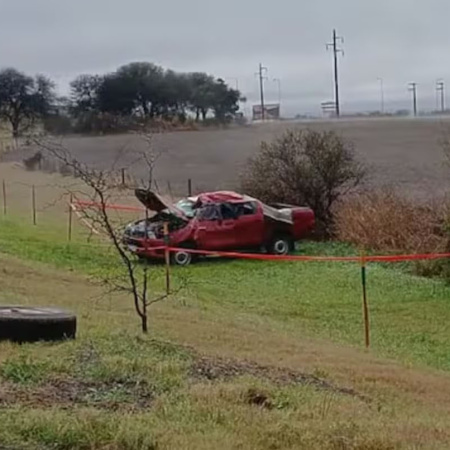 Una familia volcó su camioneta en la ruta 36 en Córdoba: hay un muerto y dos heridos