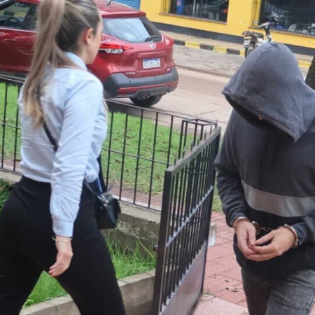 Un camionero fue atacado sexualmente por sus compañeros mientras trabajaba en una cosecha en Santa Fe