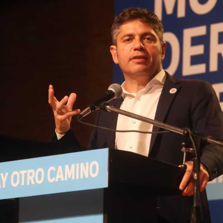 Kicillof advirtió que el peronismo no puede repetir la interna que atravesó el Gobierno del Frente de Todos