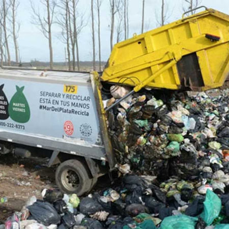 Tragedia y pobreza: el triste final de un reciclador mientras revolvía la basura
