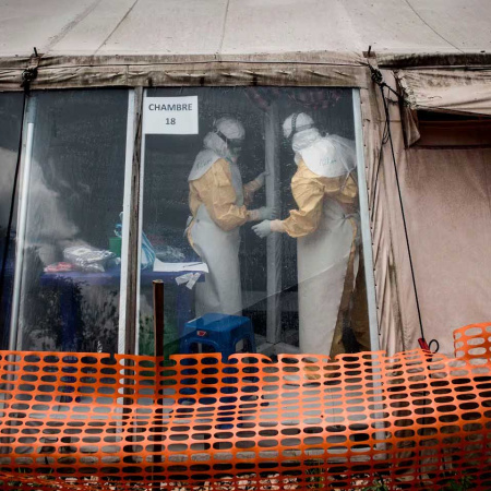 OMS declara emergencia de salud pública internacional por brote de ébola