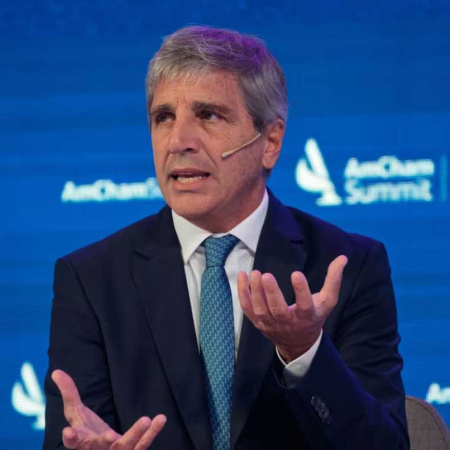 Luis Caputo anticipó que la inflación de mayo será más baja que la de abril y destacó las compras del BCRA