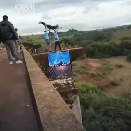 Tragedia en Brasil: una joven murió al ser arrojada al vacío sin cuerda durante una práctica de puenting