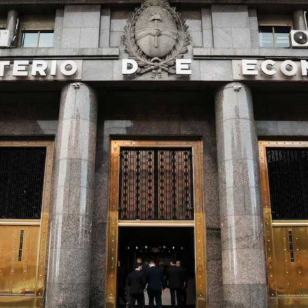 El Gobierno activó nuevos adelantos de coparticipación para las provincias de Jujuy, Santa Fe y Entre Ríos