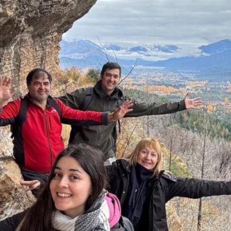 Alquilaron una camioneta y cayeron por un barranco de 80 metros en Jujuy: una mujer murió y su hija sufrió muerte cerebral