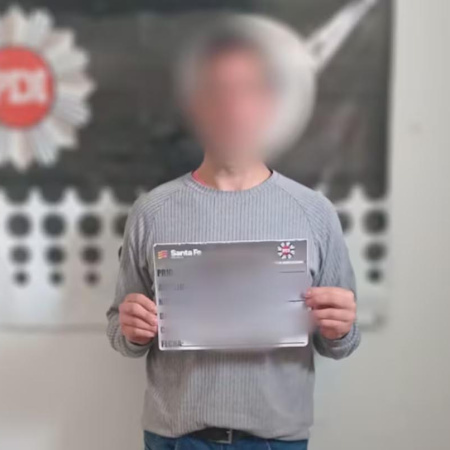 Un falso mentalista le hizo creer a una jubilada que su familia tenía un “maleficio” y le sacó US$25 mil: quedó detenido
