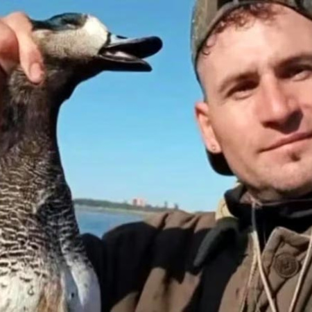 Un influencer fue denunciado por cazar aves protegidas en Santa Fe y exhibirlo en redes sociales