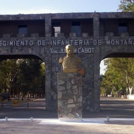 Investigan la muerte de un soldado voluntario de 19 años en un regimiento del Ejército en San Juan