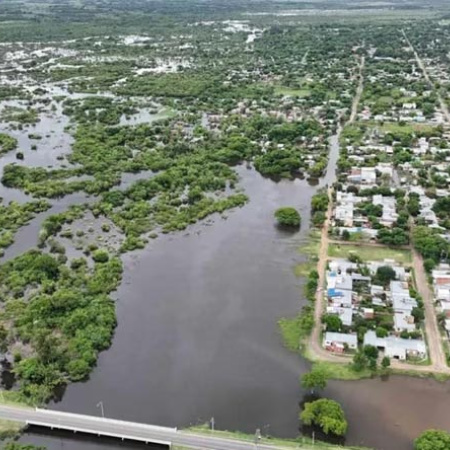 Super niño: la crecida histórica del río Paraná inunda el Litoral y mantiene en alerta a varias provincias