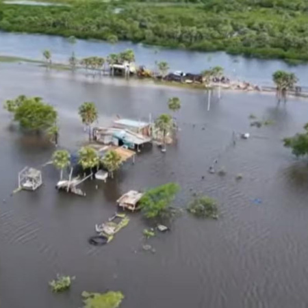 Crecida de los ríos Paraná y Uruguay: más de 10 puertos superaron los niveles de alerta y evacuación en el Litoral